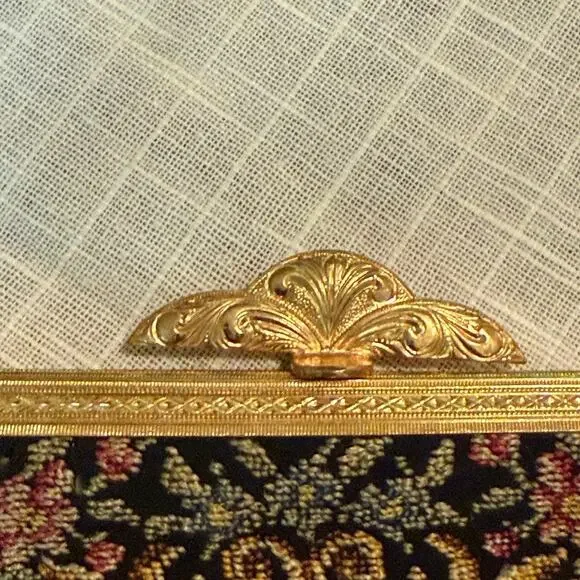 Vintage Petit Point Evening Bag β’ Ornate Clasp β’ Floral Front β’ 8.5β Wide - Picture 4 of 13
